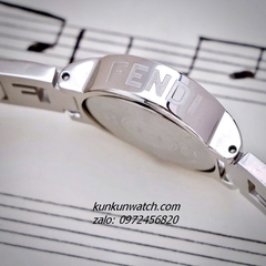 Đồng Hồ Nữ Fendi 3060L Stelle Diamond 02 Kim Silver Mặt Đen 25mm