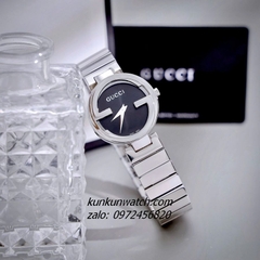 Đồng Hồ Nữ Gucci Interlocking G 2 Kim Silver Mặt Đen 29mm