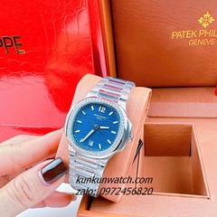 Đồng Hồ Nữ Patek Philippe Nautilus Đính Đá Silver Mặt Xanh Vuông 35mm