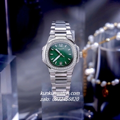 Đồng Hồ Nữ Patek Philippe Nautilus Đính Đá Silver Mặt Xanh Lá Vuông 32mm 1