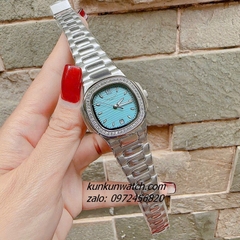 Đồng Hồ Nữ Patek Philippe Nautilus Đính Đá Silver Mặt Xanh Lơ Vuông 32mm