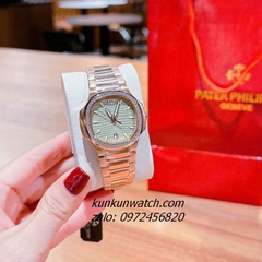 Đồng Hồ Nữ Patek Philippe Nautilus Đính Đá Rose Gold Mặt Xanh Vuông 35mm 1
