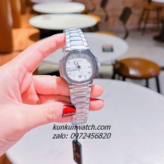Đồng Hồ Nữ Patek Philippe Nautilus Silver Mặt Vuông 35mm 1