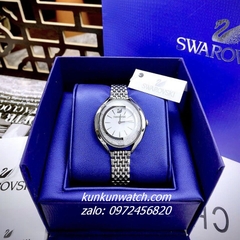 Đồng Hồ Nữ Swarovski Crystal Thiên Nga Đá Chạy Silver Mặt Ovan 36mm