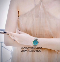 Đồng Hồ Nữ Versace Greca Fortuna Quartz Demi Gold Mặt Xanh Ngọc 35mm