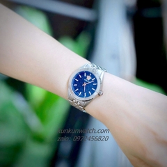 Đồng Hồ Nữ Versace V-Code Vỏ Silver Mặt Xanh Navy 36mm