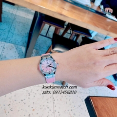 Đồng Hồ Nữ Hublot Classic Fusion Đính Đá Lịch Ngày Dây Silicone Da Vân Hồng Silver 30mm