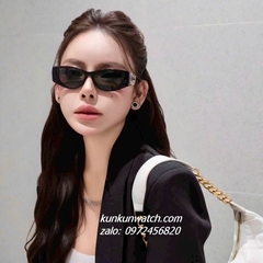 Kính Mát Nữ Gucci Fom Bầu Dục Gọng Nhựa Đen Chống Tia UV