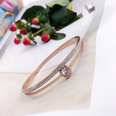 Vòng tay nữ Titan mạ vàng hồng Đính đá cao cấp VTN002