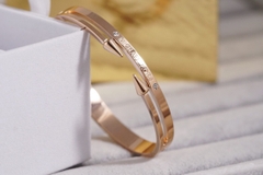 Đồng hồ nữ Michael Kors mầu vàng đính đá 2 vòng viền mặt kính VnnShop #40 Đồng hồ nữ Michael Kors mầu vàng đính đá 2 vòng viền mặt kính VnnShop