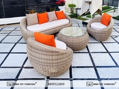 Bàn ghế Minh Thy khác Demark thế nào? So sánh chi tiết hai thương hiệu