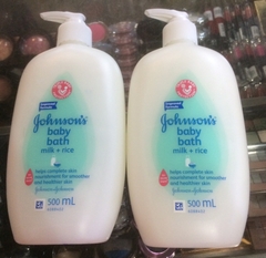 Sữa tắm từ sữa và gạo Johnson's Baby