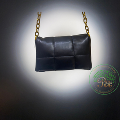 Túi đen dây xích vàng size 20