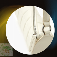 Túi dây kéo xéo màu trắng kem