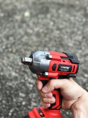 MÁY SIẾT ỐC PIN KYNTEC BL60500W