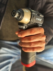 BỘ CHUYÊN BẮT VÍT PIN 16V KYNTEC KT63 - 180