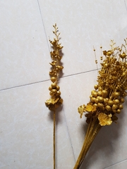 Cành hoa lụa vàng