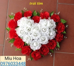 Trái tim hoa lụa