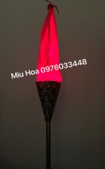 Đuốc có đèn bên trong