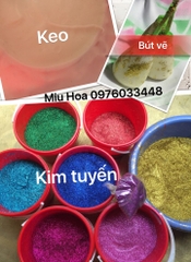 Keo, bút vẽ, kim tuyến