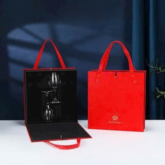 Hộp đựng rượu vang 2 chai + 2 ly