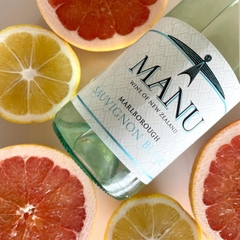 Rượu vang Manu Sauvignon Blanc.