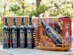 Mua 4 chai tặng 1 chai + kèm 1 kệ gỗ trưng bày