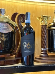 Rượu vang 1960 Riserva Montepulciano d’Abruzzo.