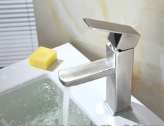 VÒI LAVABO INOX 304 VUÔNG