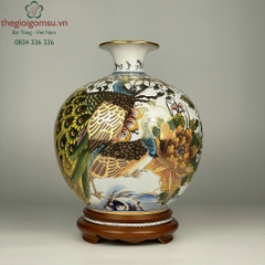 Bình hút tài lộc chim công hoa đào, phù dung màu, nền trắng vẽ vàng 24K