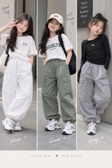 Quần dài jogger dù Uniqlo
