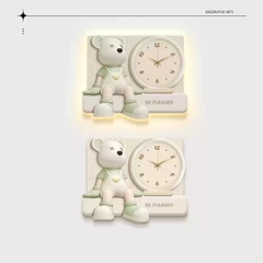 Đồng Hồ Treo Tường Gấu Bearbrick CL087