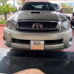 rèm lưới nam châm theo xe Toyota Hilux 2007 - 2012