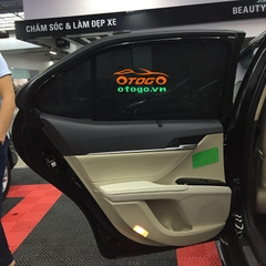 RÈM NAM CHÂM XE Toyota Camry 2020