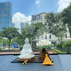 tượng quan âm sứ đài sen trắng và liên hoa gỗ