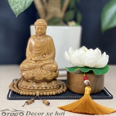 tượng thích ca gỗ bách xanh để ô tô
