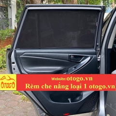 rèm lưới nam châm loại 1 xe Toyota Innova 2016-2021