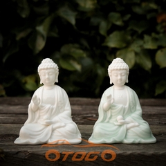 tượng adida trang trí xe hơi