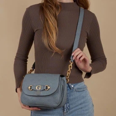 GUES5 IZZY PEONY FLAP logo