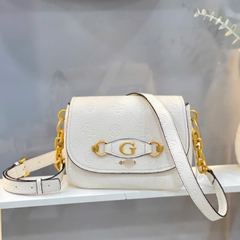 GUES5 IZZY PEONY FLAP logo