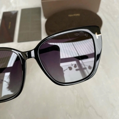 KÍNH T⭕️M FORD TF0937