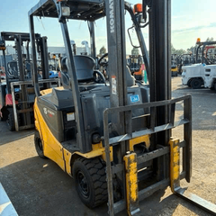 Xe nâng điện ngồi lái 1.5 tấn Komatsu FB15-12 đời 2015