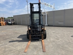 xe nâng cũ toyota 7FD25 2,5 tấn số sàn lốp kép gật gù