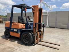 Xe nâng cũ toyota 3 tấn 5FD30 số sàn lốp kép Nhật bãi