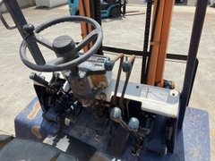 Xe nâng cũ toyota 3 tấn 5FD30 số sàn lốp kép Nhật bãi