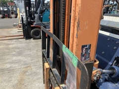 Xe nâng cũ toyota 3 tấn 5FD30 số sàn lốp kép Nhật bãi