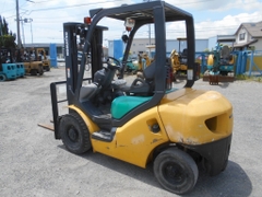 Xe nâng Komatsu 2,5 tấn FD25T-15 siêu đẹp, Nhập Nhật