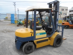 Xe nâng Komatsu FD25-11 số sàn lốp kép gật gù nhập Nhật siêu đẹp