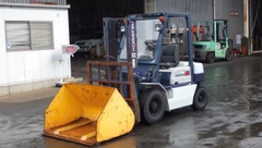 Xe nâng dầu 2 tấn Komatsu FD20-11 Gật Gù Gầu Xúc - 332031 (Số sàn)