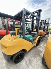 Xe nâng dầu 3 tấn Komatsu FD30T-16 cũ Nhật bãi nâng cao 4m mâm xoay đời 2006 - 716810